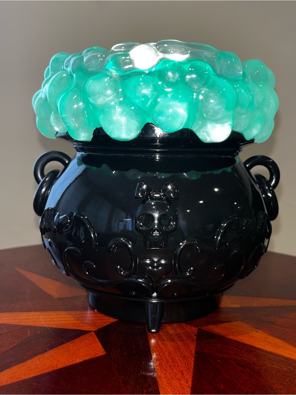 Bath & Body Works Cauldron Light up Color Changing Candle Holder